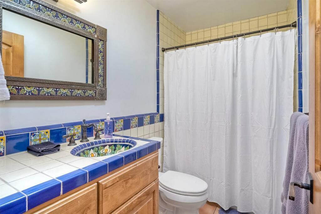 Great Group Retreat! Hacienda Decor, Spacious Floor Plan, Private Backyard Carlsbad Exteriör bild